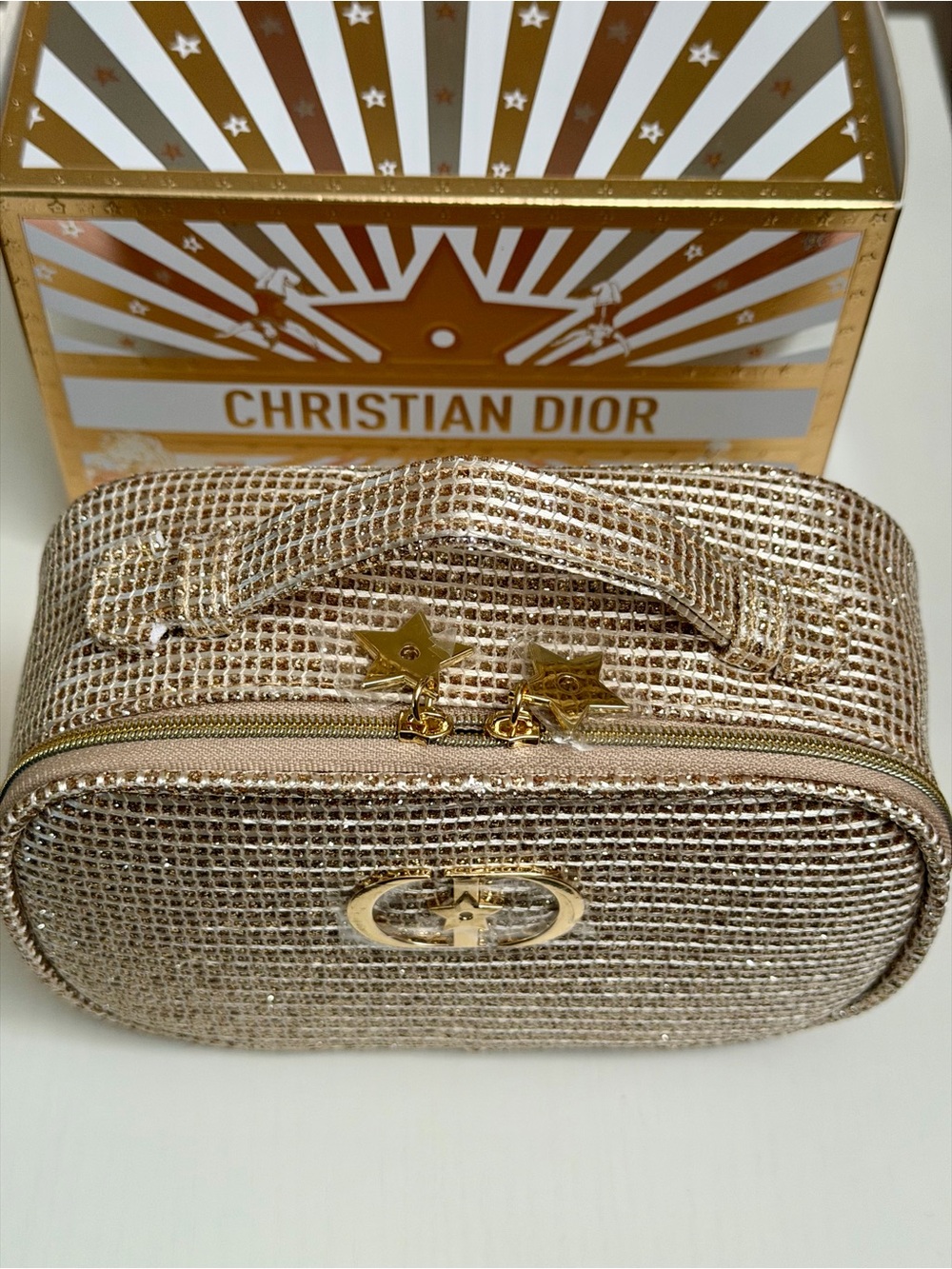 Woven Metallic Gold Top-Handle Women’s Bag - Picture 6 of 6